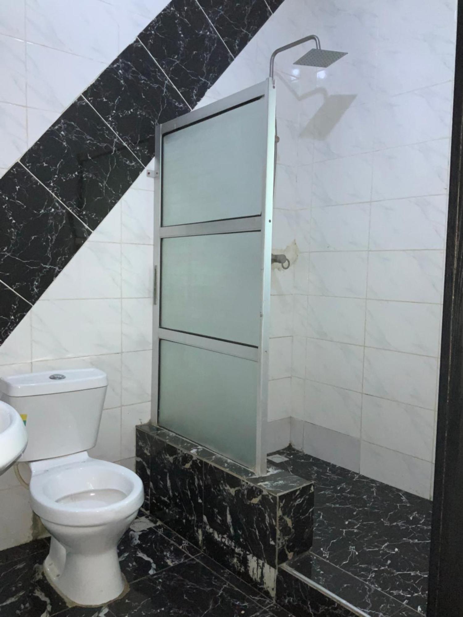 Senators Suites And Towers Hotel Omole Экстерьер фото